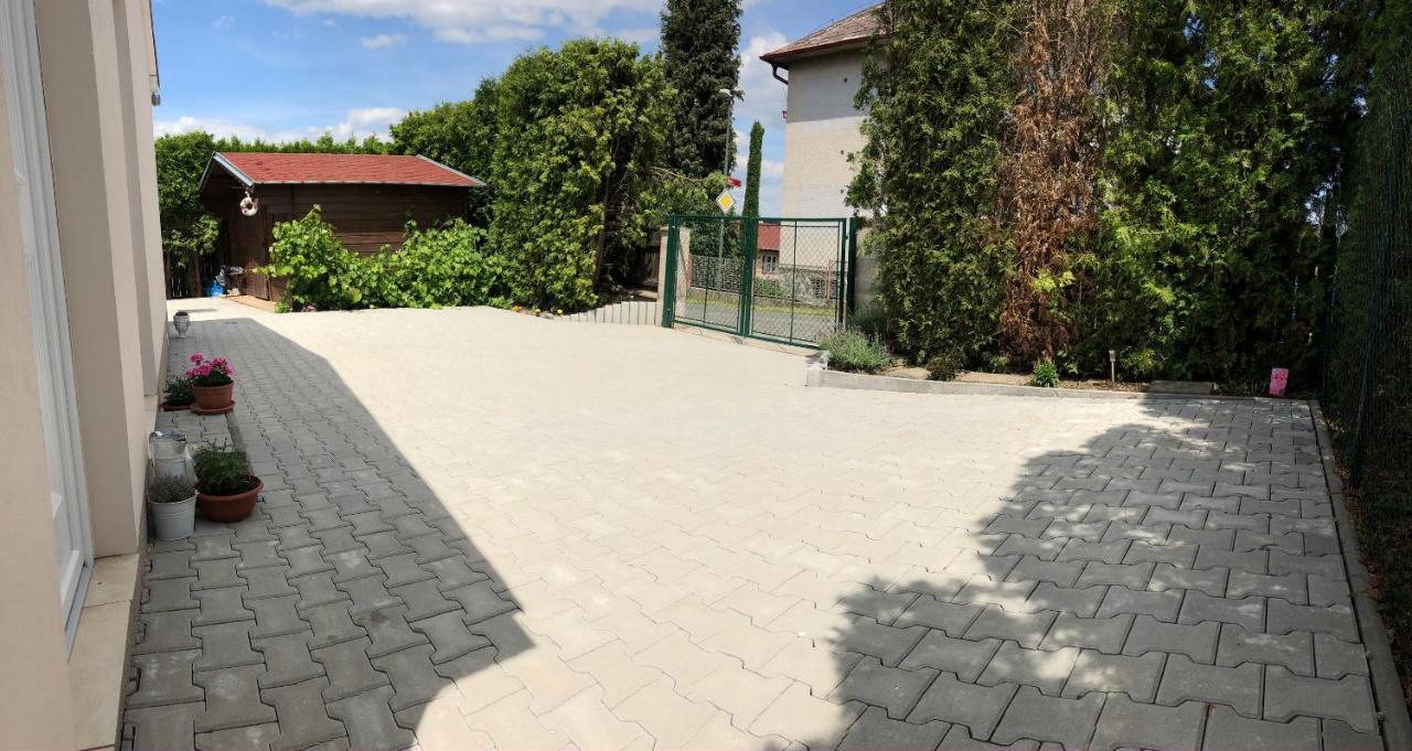 Apartmán Provence Doksy  Exteriér fotografie